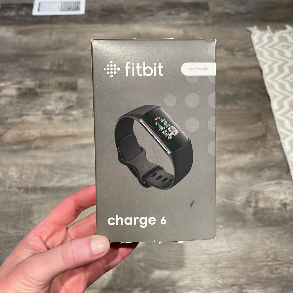 Fitbit charge 6 Like new